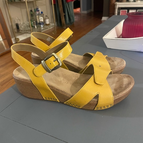 Dansko Shoes - Dansko Womens Laurie Yellow Ankle Strap Leather Heels EUR 39 Women’s 8.5